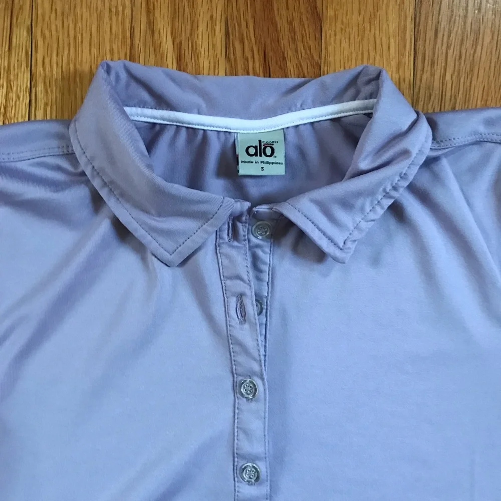 Alo CoolFit Women’s Lavender Short Sleeve Tennis Polo Top Small